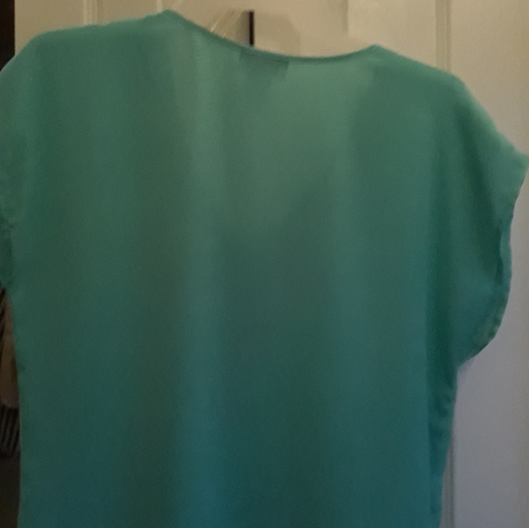 Green small size blouse - Picture 4 of 5